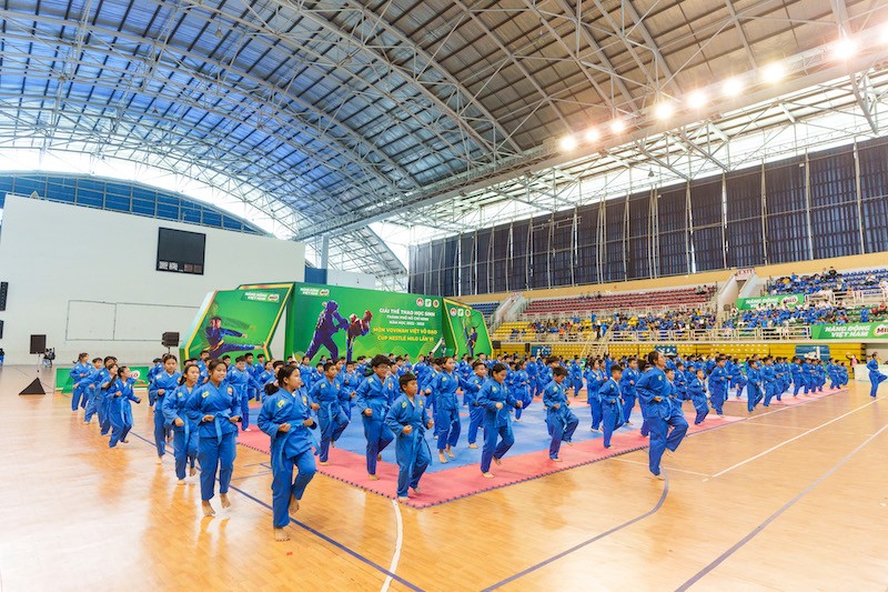 giai-vovinam-viet-vo-dao-cup-nestle-milo-nam-hoc-20222023-chinh-thuc-khai-mac-vao-ngay-183-tai-nha-thi-dau-phu-tho-1679132814.jpg