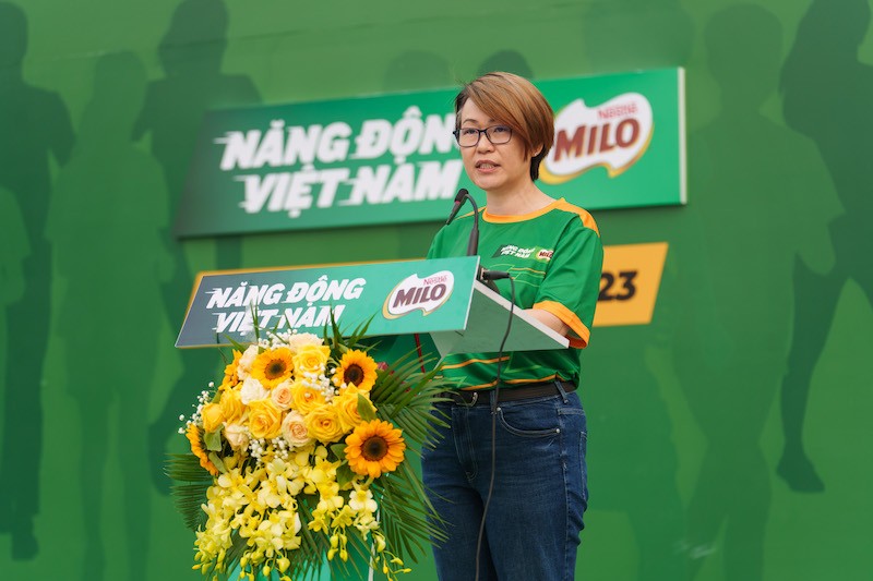 hinh-anh-bat-buoc-co-trong-bai-ba-philomena-tan-giam-doc-nganh-hang-milo-va-sua-dai-dien-cong-ty-nestle-viet-nam-phat-bieu-khai-mac-ngay-hoi-di-bo-milo-2023-1679215977.jpg