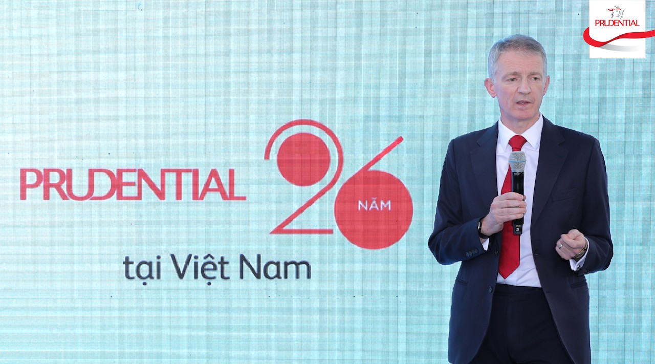ong-conor-m-oneill-pho-tong-giam-doc-tai-chinh-prudential-viet-nam-phat-bieu-tai-su-kien-1747730169.jpg
