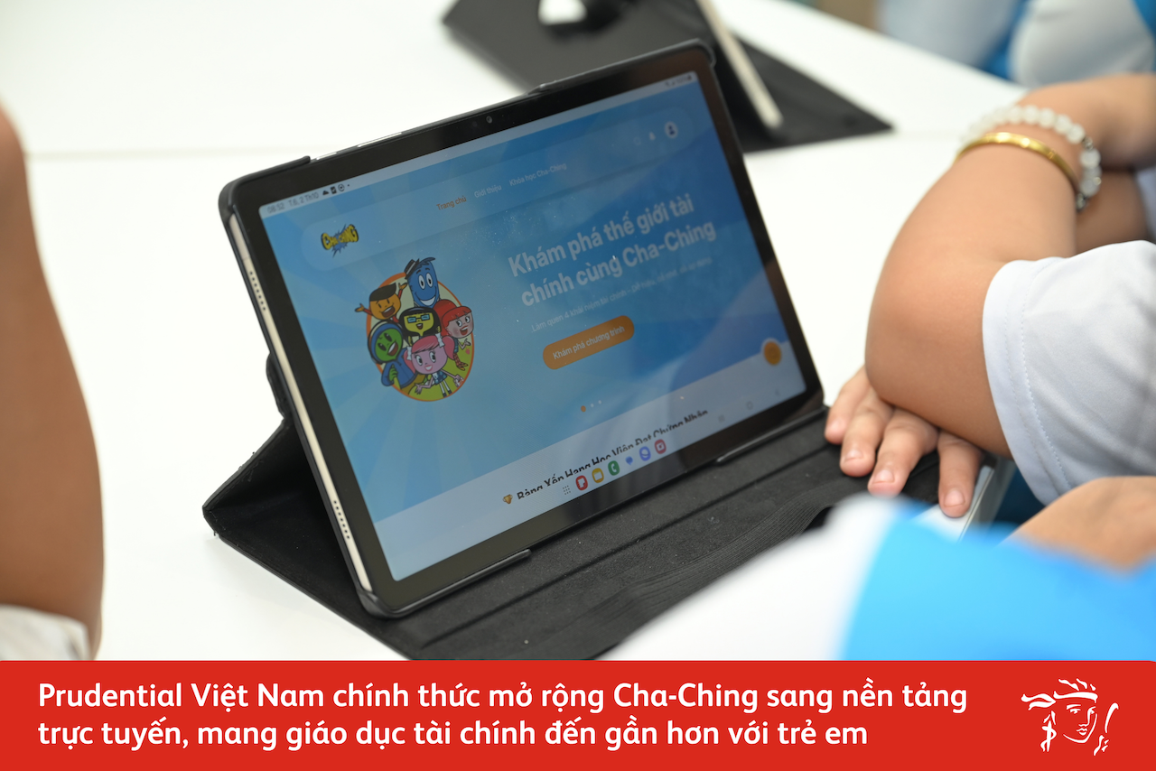 5-thong-qua-viec-ket-hop-cac-hoat-dong-tai-truong-voi-trai-nghiem-truc-tuyen-hoc-sinh-co-them-co-hoi-tiep-tuc-kham-pha-va-thuc-hanh-ky-nang-quan-ly-tai-chinh-tai-nha-1791204863.png