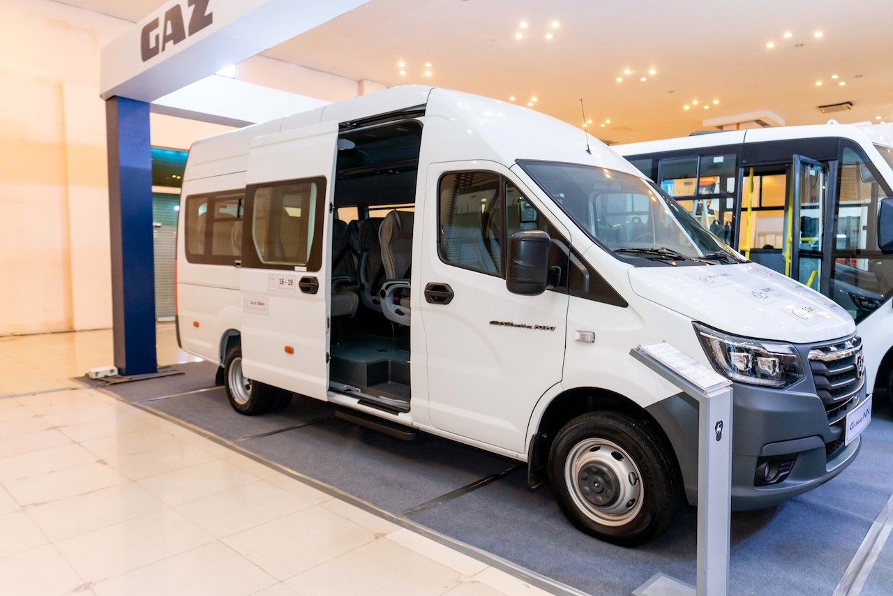 gazelle-nn-16-cho-trung-bay-tai-cam-auto-2026-noi-bat-voi-thiet-ke-hien-dai-va-linh-hoat-cho-nhu-cau-van-chuyen-hanh-khach-1791889851.jpg