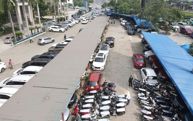 Giảm áp lực thiếu chỗ đỗ xe, Hà Nội khẩn cấp xây dựng bãi đỗ xe tại 3 phường trung tâm