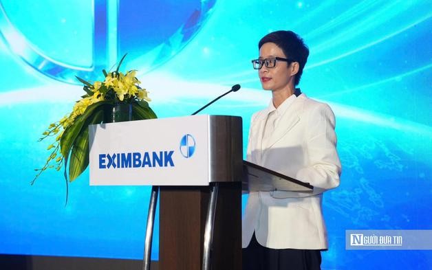 Ông Trần Tấn Lộc thôi việc, bà Phạm Thị Huyền Trang lên làm CEO Eximbank