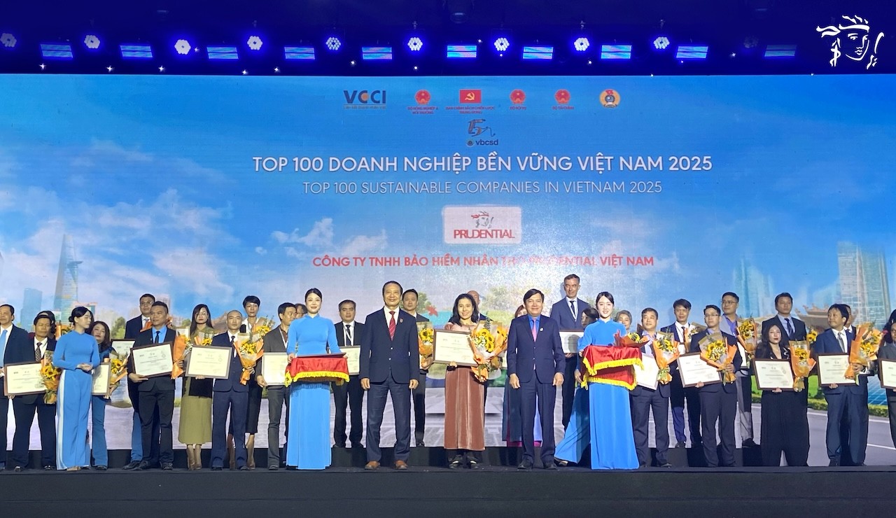 Prudential lần thứ 9 liên tiếp được vinh danh Top 100 Doanh nghiệp Phát triển bền vững tại Việt Nam
