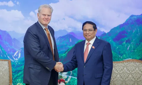 Thủ tướng Phạm Minh Chính tiếp Chủ tịch tập đoàn vận tải chuyển phát nhanh lớn nhất thế giới