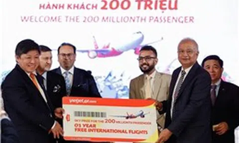 Vietjet chào đón hành khách thứ 200 triệu, công bố đường bay mới Ahmedabad (Ấn Độ) – Đà Nẵng