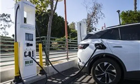 Việt Nam trong số các nước ASEAN ghi nhận doanh số xe điện tăng