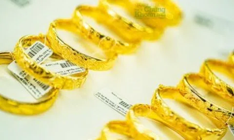 Cập nhật giá vàng ngày 10/9/2024: Vàng quốc tế vượt mốc 2.500 USD/ounce, bí ẩn đằng sau cơn sốt giá