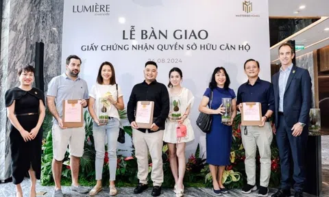 Masterise Homes thăng hạng uy tín khi liên tục bàn giao sổ hồng đến cư dân