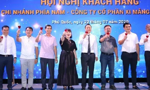 Xi măng Cẩm Phả chi tiền tỷ đưa khách hàng đi tham quan tại Mỹ