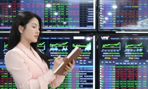 Thị trường phân hóa, VN-Index chạm mốc 1.231 điểm, nhóm bất động sản chịu áp lực bán lớn