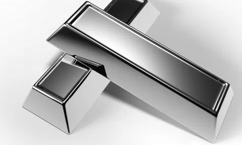 Giá bạc hôm nay 7/1/2025: Giá bạc và giá vàng trái chiều