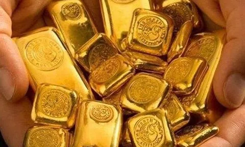 Thị trường kim loại quý hôm nay 13/1/2025: Giá vàng neo đỉnh chưa hạ nhiệt; bạc và đồng đầu tuần ổn định