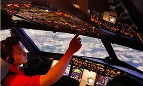 Vietjet và trường bay F AIR ký thoả thuận đào tạo phi công