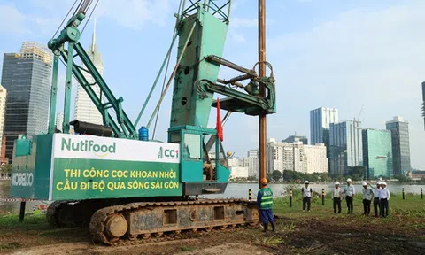 Dự án cầu đi bộ qua sông Sài Gòn chính thức thực hiện mũi khoan cọc đầu tiên