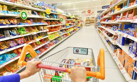 MBS Research dự báo ngành bán lẻ quý III/2025: Doanh nghiệp hiện đại bứt phá, tiêu dùng thiết yếu duy trì đà phục hồi thấp