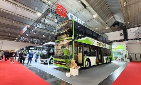 Bus World 2025: CRRC EV ra mắt hai mẫu xe buýt chạy hoàn toàn bằng điện, giới thiệu Hệ thống giao thông đô thị kỹ thuật số thông minh carbon thấp, tái định nghĩa di chuyển đô thị thông minh hơn