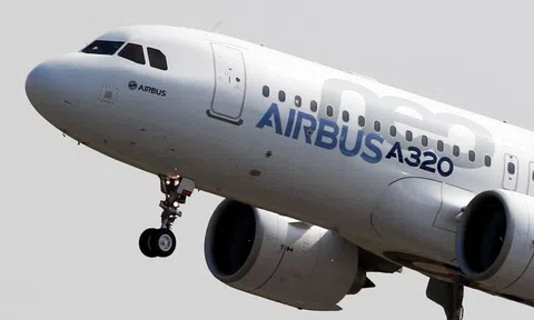 Vừa soán ngôi Boeing, Airbus đối diện 'cú sốc' kỹ thuật: Triệu hồi 6.000 tàu bay A320 ngay mùa cao điểm