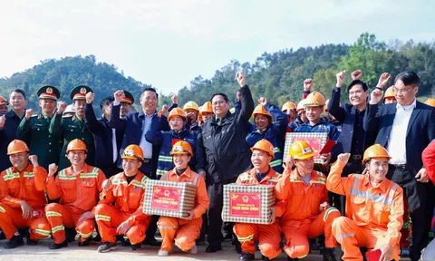 Thủ tướng: Khánh thành cao tốc Đồng Đăng – Trà Lĩnh và Hữu Nghị - Chi Lăng vào dịp 30/4