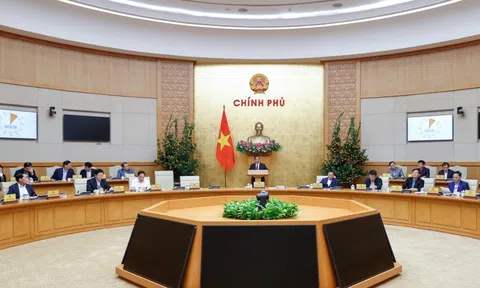 Thủ tướng Phạm Minh Chính chủ trì phiên họp Chính phủ chuyên đề pháp luật tháng 2/2026