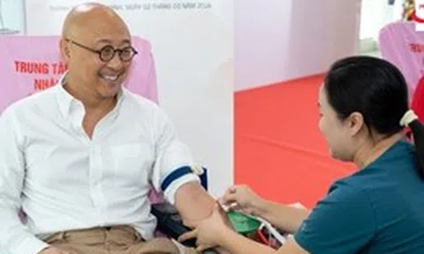 Hàng trăm nhân viên, tư vấn viên Prudential hiến máu hưởng ứng Lễ hội Xuân Hồng