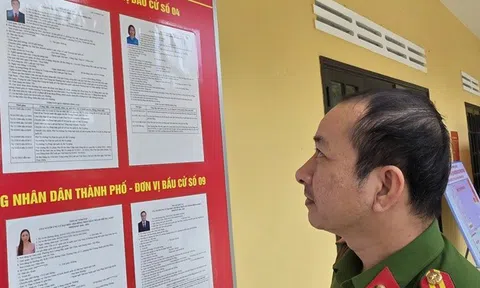 Những bước chân lặng lẽ trước ngày bầu cử