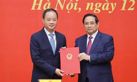 Thủ tướng trao quyết định bổ nhiệm Chủ tịch Viện Hàn lâm Khoa học và Công nghệ Việt Nam