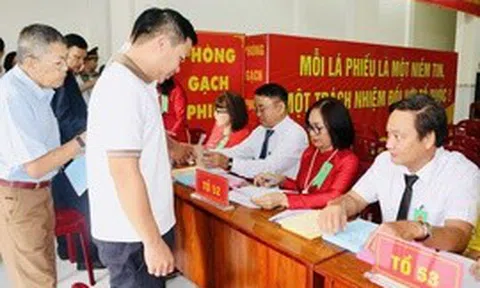 Hơn 93% cử tri cả nước đã đi bầu cử, 5 tỉnh đạt tỉ lệ gần tuyệt đối