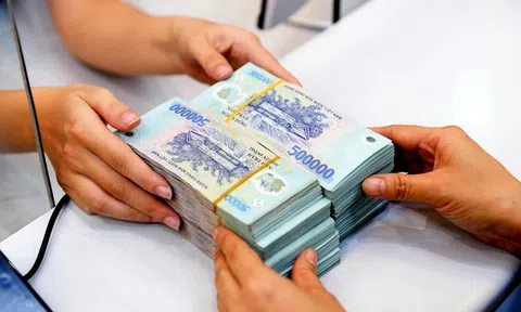 Hộ kinh doanh tính thuế thế nào nếu doanh thu 2026 khác với nhóm nộp thuế năm 2025?