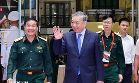 Tổng Bí thư và Chủ tịch Quốc hội dự chương trình nghệ thuật "Thanh âm dưới ánh Mặt trời"