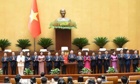 Thông cáo báo chí về ngày làm việc đầu tiên của Kỳ họp thứ Nhất, Quốc hội khóa XVI