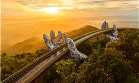 Vượt biển, băng rừng, xô đổ kỷ lục: Hai thập kỷ 'mộng mơ để rực rỡ' của Sun Group