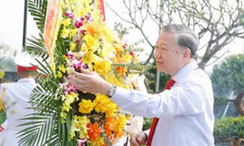 Tổng Bí thư, Chủ tịch nước Tô Lâm dâng hương tưởng niệm Tổng Bí thư Hà Huy Tập