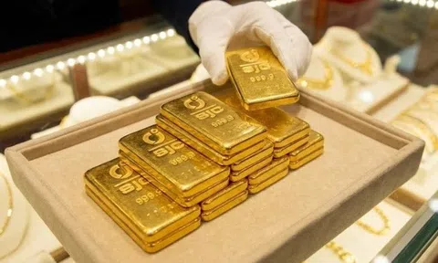 Giá vàng chiều nay (23/4): Giá vàng thế giới trải qua nhiều đợt rung chấn, trong nước đi ngang