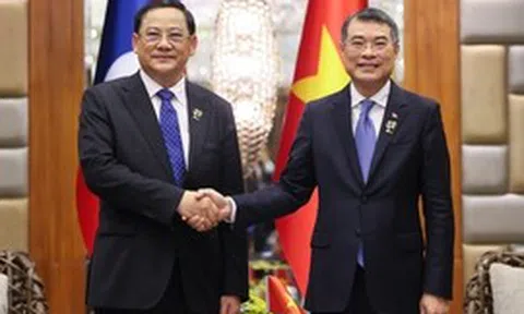 Thủ tướng Lê Minh Hưng: Việt Nam luôn dành ưu tiên cao nhất cho hợp tác với Lào