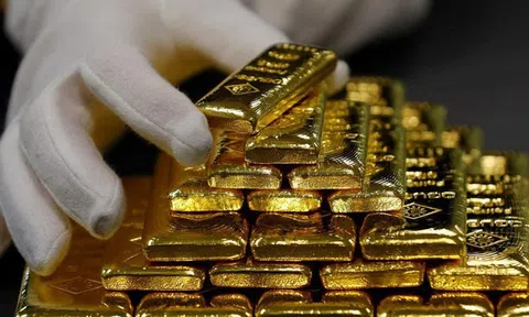 Giá vàng rung lắc mạnh, diễn biến khó lường, nhà đầu tư vẫn lạc quan