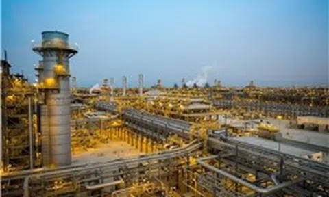 Saudi Aramco thu lợi lớn khi đường ống dẫn dầu tránh eo biển Hormuz đạt công suất tối đa