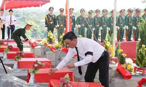 Thường trực Ban Bí thư dự Lễ truy điệu, an táng hài cốt liệt sĩ tại tỉnh Hà Tĩnh