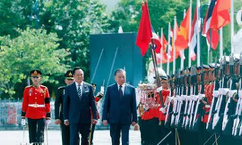 Lễ đón trọng thể Tổng Bí thư, Chủ tịch nước và Phu nhân thăm chính thức Vương quốc Thái Lan