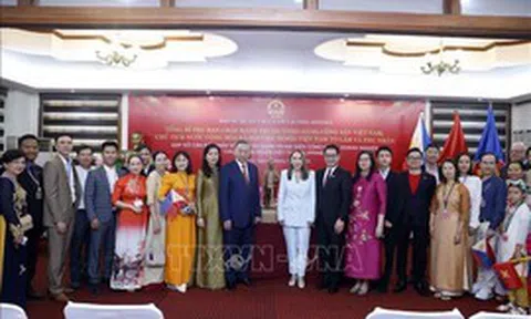 Kịp thời có các chính sách chăm lo cộng đồng người Việt Nam ở nước ngoài