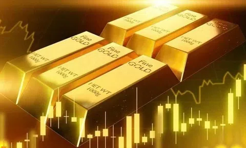 Giá vàng hôm nay (4/6): Không ngừng đi xuống, nhiều người mua tích trữ