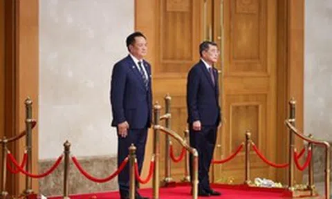 Thủ tướng Lê Minh Hưng chủ trì lễ đón chính thức Thủ tướng Thái Lan