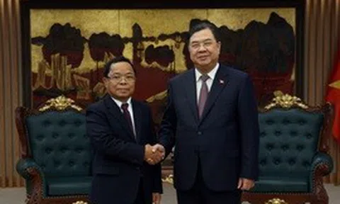 Phó Thủ tướng Thường trực Phạm Gia Túc tiếp Phó Thủ tướng, Bộ trưởng Tư pháp Lào