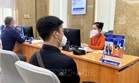 Lãi suất tiết kiệm đảo chiều giảm trở lại sau các đợt tăng cục bộ