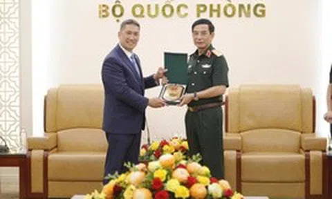 Đại tướng Phan Văn Giang tiếp Quyền Bộ trưởng Bộ Hải quân Hoa Kỳ
