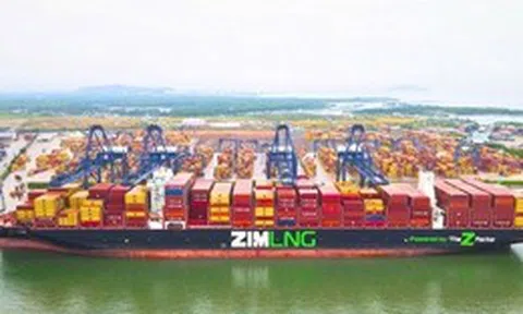 Cảng Sài Gòn-SSA đón chuyến tàu container LNG đầu tiên kết nối Bờ Đông nước Mỹ
