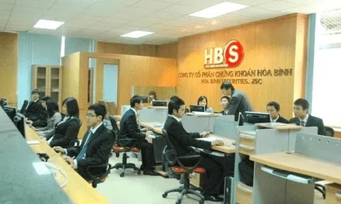 UBCKNN yêu cầu HBS không được tự ý bán hơn 10,2 triệu cổ phiếu trên tài khoản khách hàng
