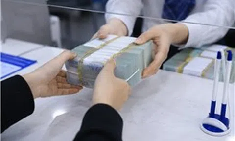 Nới trần vốn ngắn hạn lên 40%: Ngân hàng thêm room, thêm rủi ro