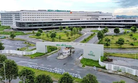 Bác sĩ ở Bệnh viện Việt Đức, Bạch Mai cơ sở 2 được nhận thêm nhiều khoản hỗ trợ