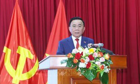 Tiếp tục tăng cường củng cố, xây dựng tổ chức cơ sở đảng và nâng cao chất lượng đội ngũ đảng viên
